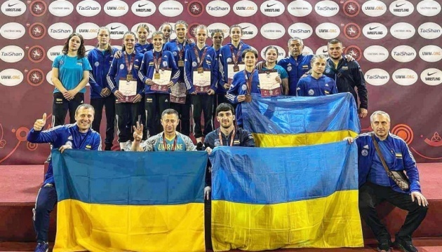 Юні українські борчині були найкращими на чемпіонаті Європи у Греції