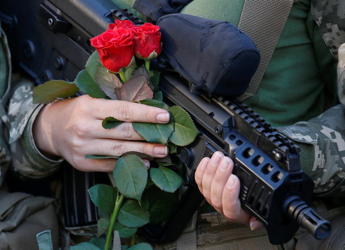 Експерти розказали, чим обернеться військовий облік для жінок / фото REUTERS