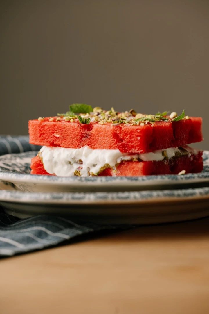 Модний тікток-тренд: Watermelon Sandvich, або канапка з кавуна, плюс граніта на десерт0