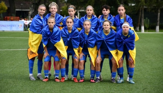 Дівоча футбольна збірна України WU15 оголосила про плани