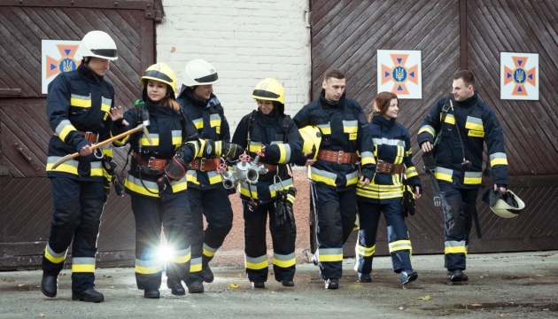 Жінки працюють у кожному підрозділі ДСНС