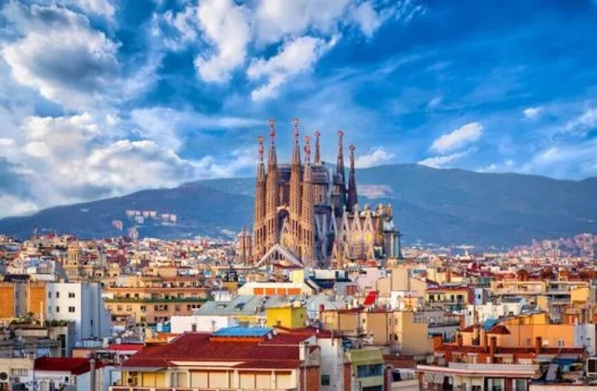 Знаменита будівля іспанського міста, яка будувалася 143 роки, нарешті планується до завершення