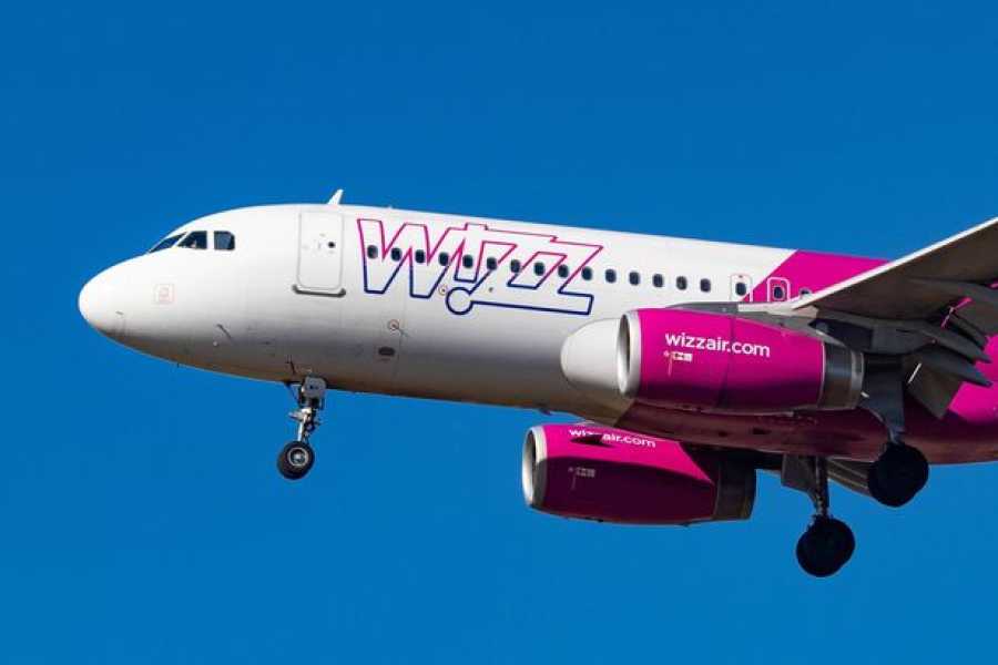 Літак Airbus A320 (A320-232) бюджетної авіакомпанії Wizz Air