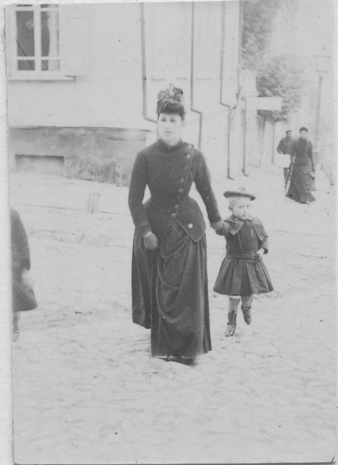 Сто років тому: 37 старих фотографій киян на вулицях Києва6