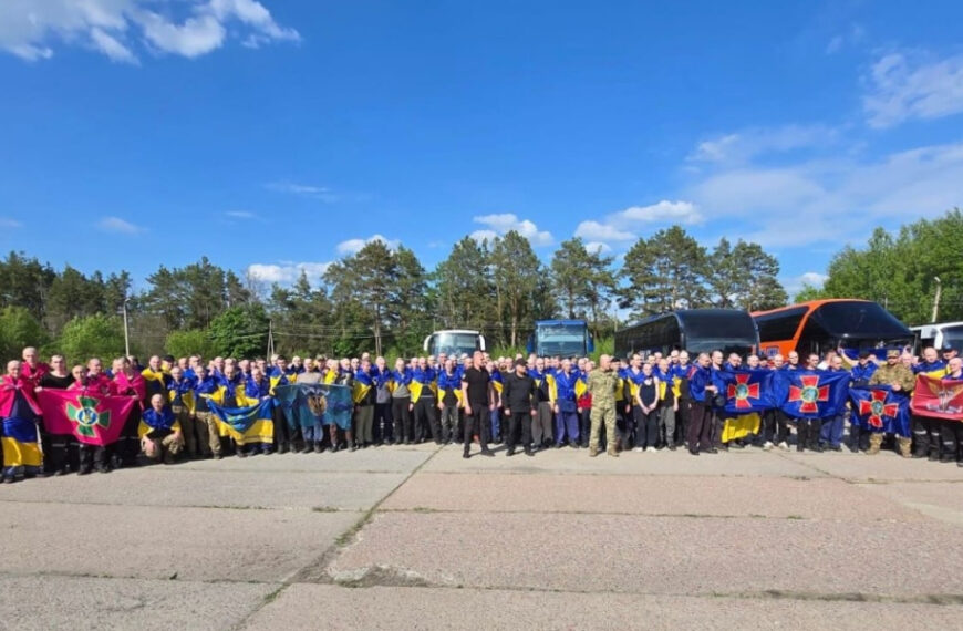 270 військовослужбовців та 120 цивільних осіб повернулися з російського полону