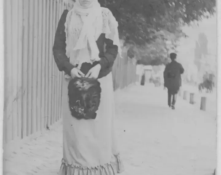 Сто років тому: 37 старих фотографій киян на вулицях Києва