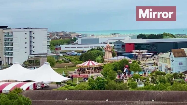 «Я ніколи раніше не чув про Butlin's, тому поїхав до Богнора на класичний британський відпочинок» – Парул Шарма 1