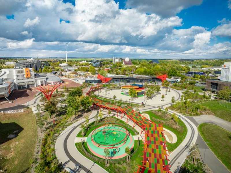 Вид на тематичний парк