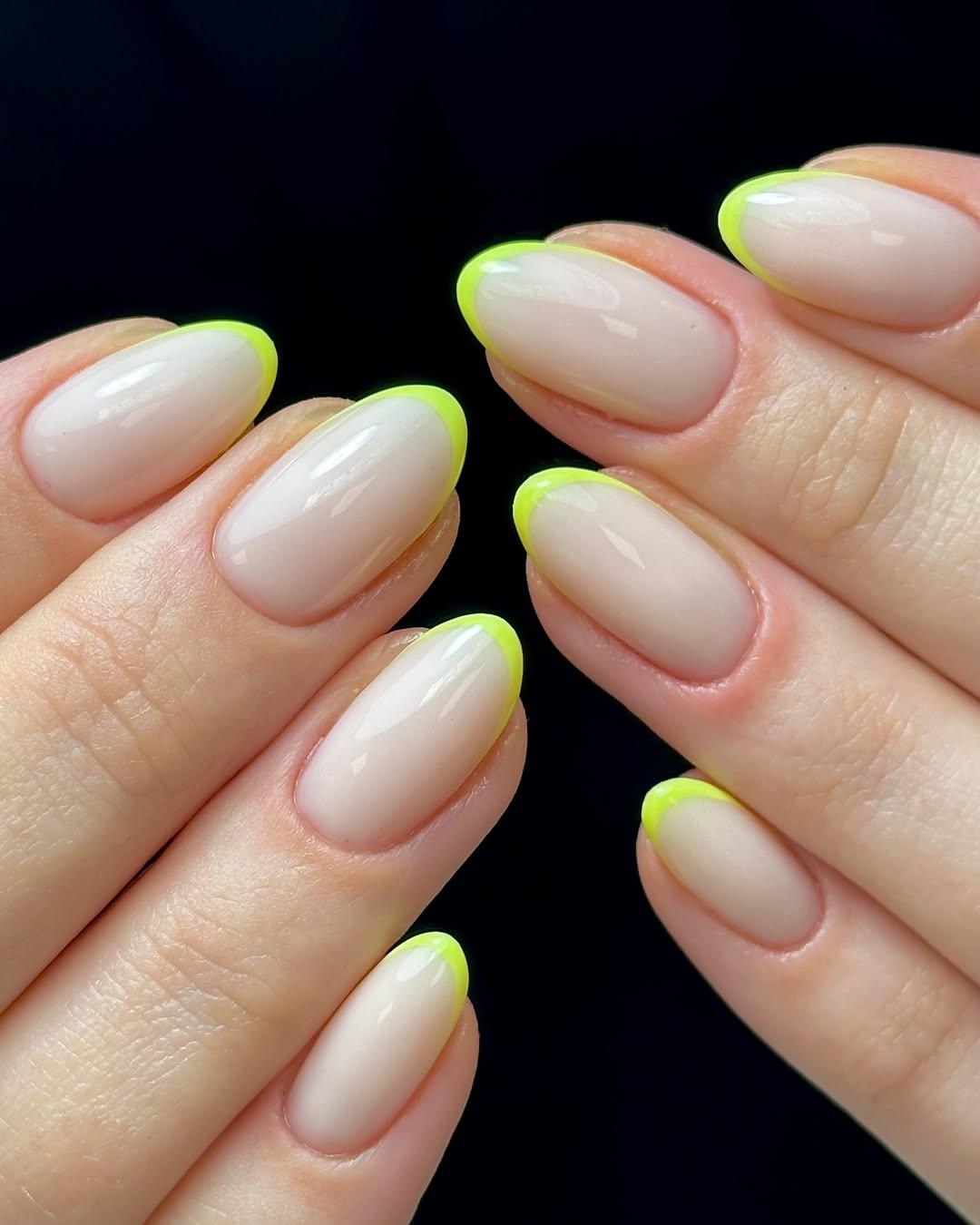 / фото instagram.com/nails_by_3llie / фото instagram.com/nails_by_3llie