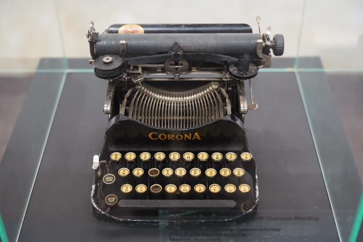 10 артефактів з виставки, присвяченої письменниці та мандрівниці Софії Яблонській6