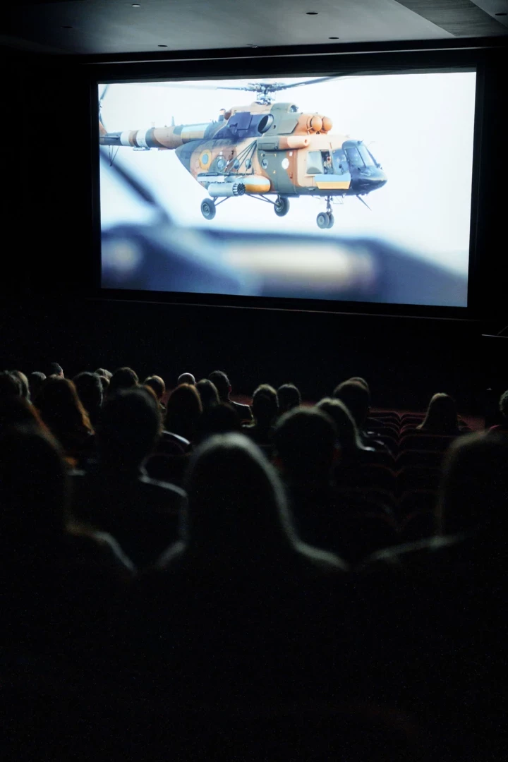 У Лондоні показали нову серію документального фільму VARTA про українських захисниць1