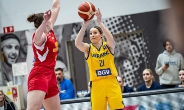 Українська баскетболістка Юркевічус оформила подвійний дабл у матчі за “Хапоель”