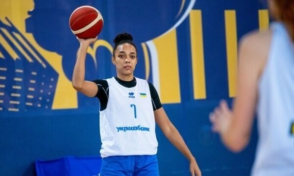Українська баскетболістка бореться за титул кращої гравчині тижня в Єврокубку