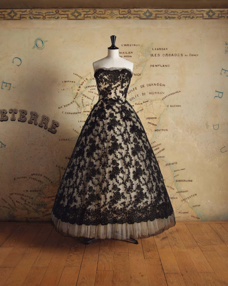 Сукня Carmen з колекції осінь-зима 1951/1952, Dior Haute Couture4