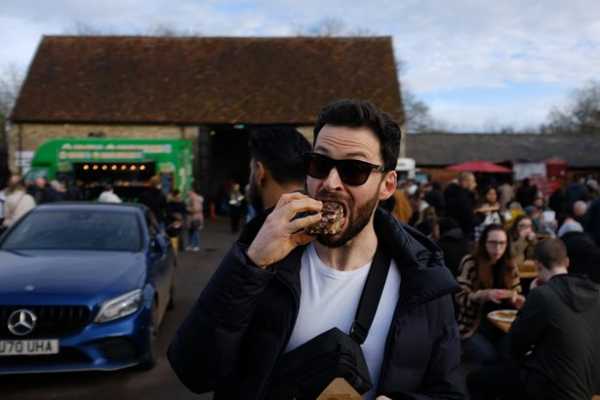 Том Вінтертон