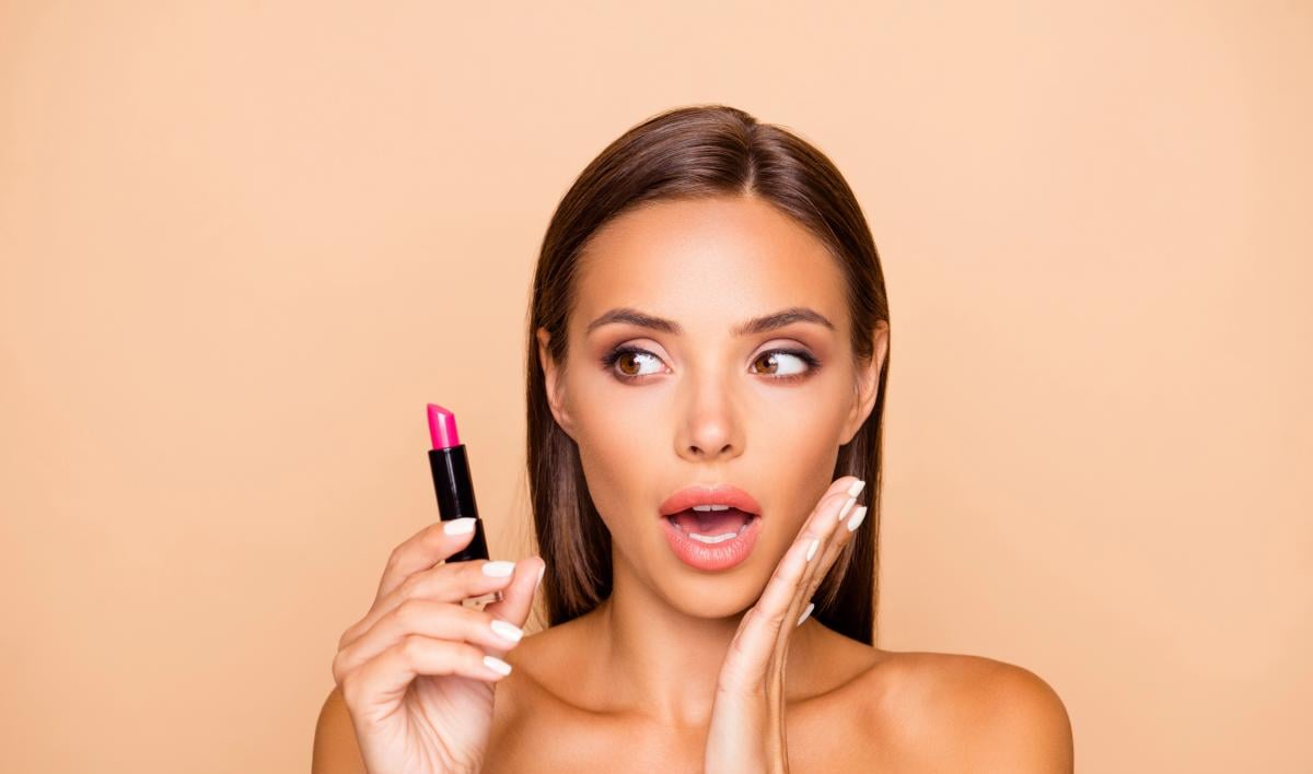 як вірно фарбувати уста як вірно фарбувати уста