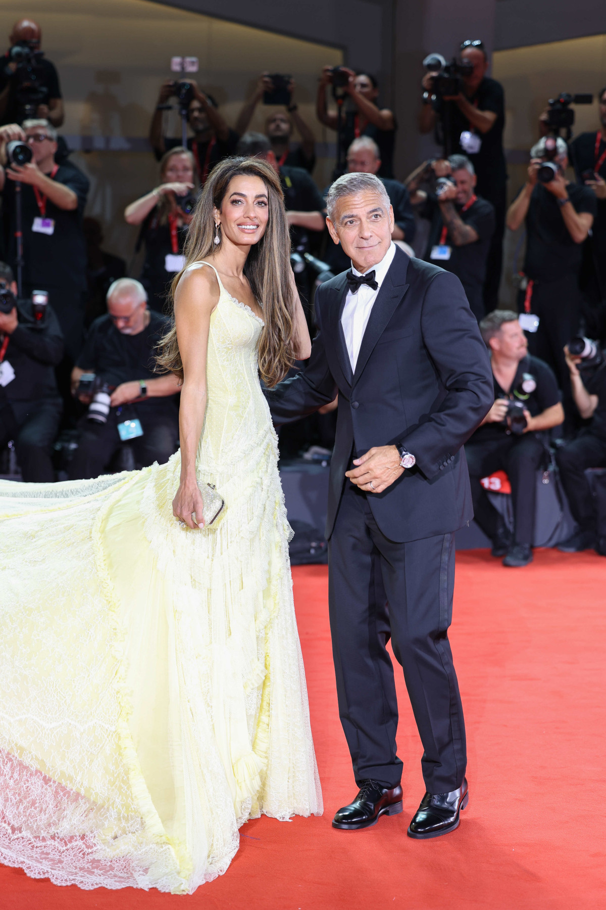 Найсвітліші появи знаменитих дуетів на червоних хідниках у 2024-му.
11