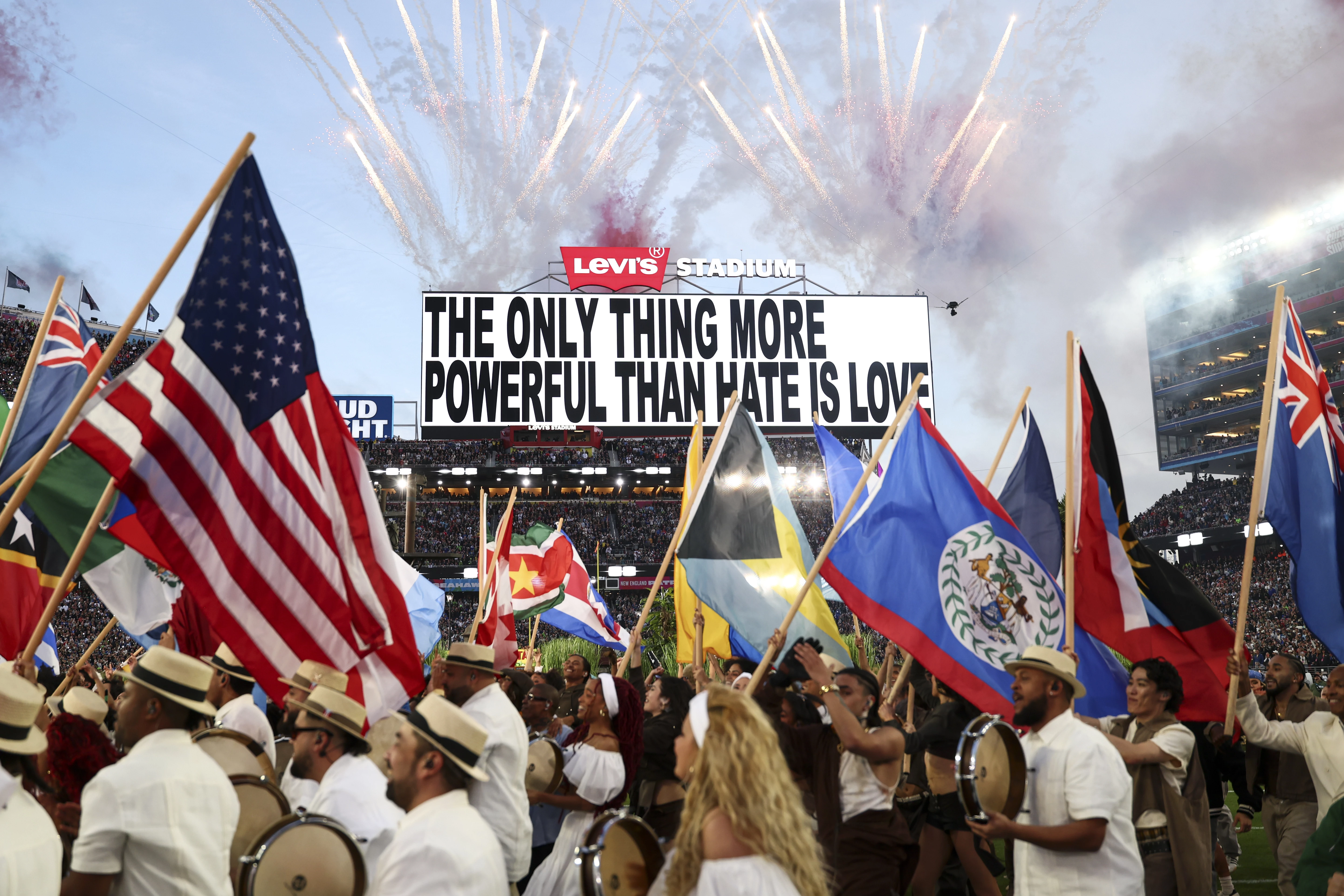 Чому виступ Bad Bunny на Super Bowl 2026 вже визнано знаковим9