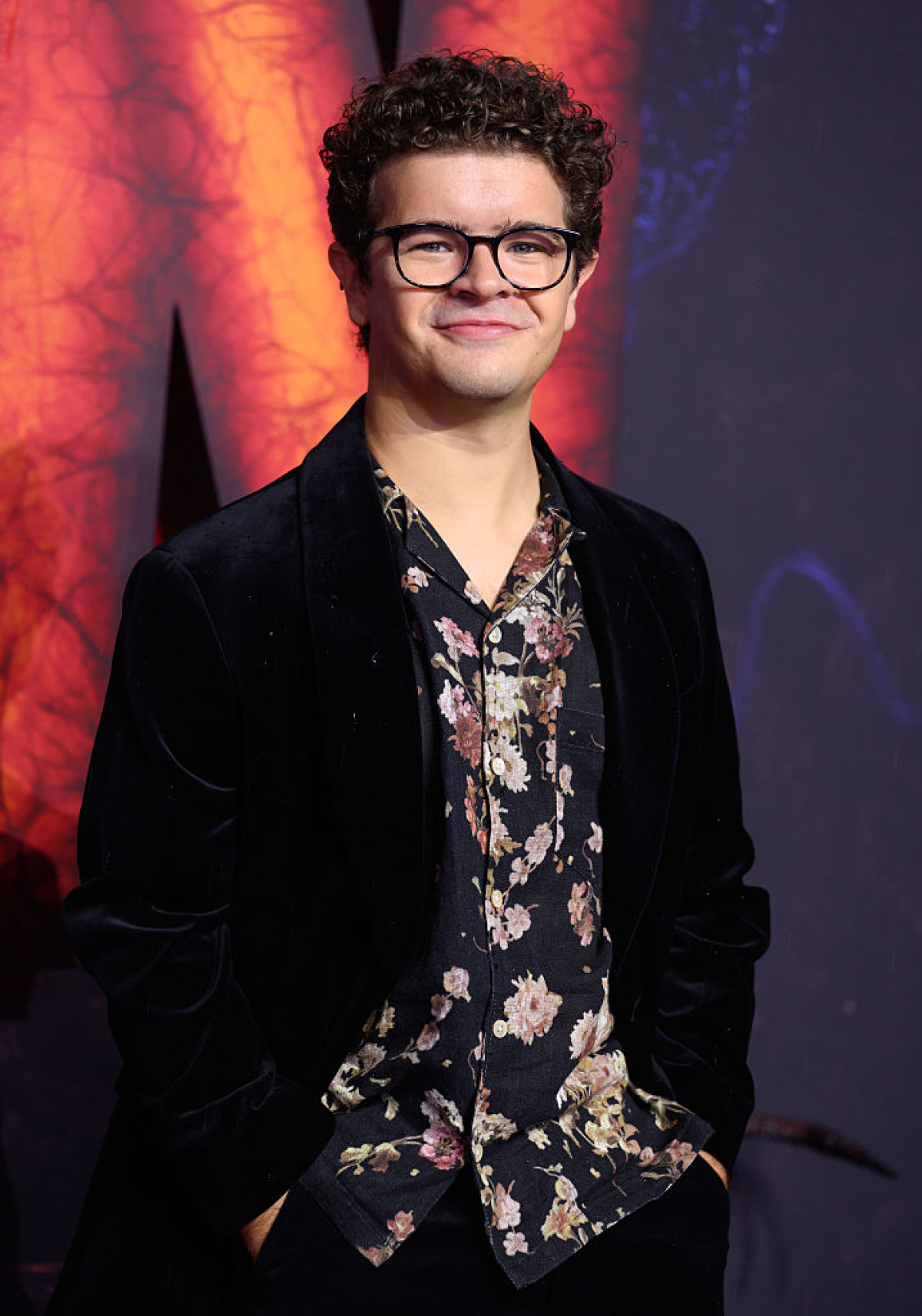 Як еволюціонували актори серіалу «Дивні дива» за десятиліття виробництва11