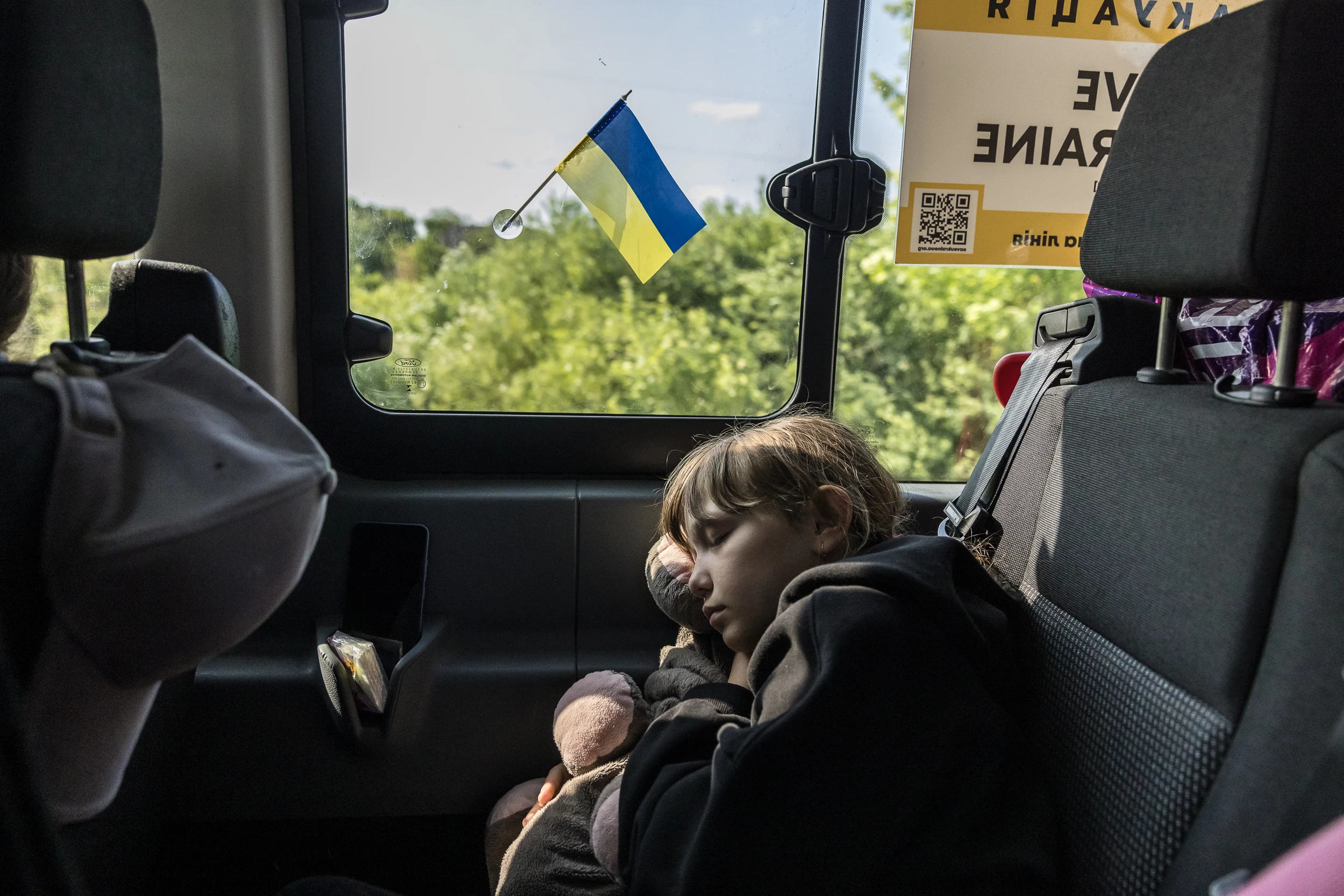 Соломія повертається до мами з окупованих територій, червень 2025 року. Фото: Оксана Парафенюк 12