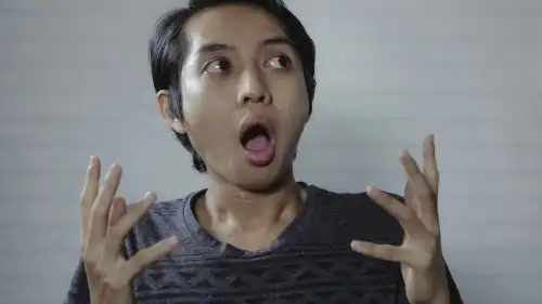 Здатне витримати двох слонів, але вразливе до вологи: реальні можливості людського волосся