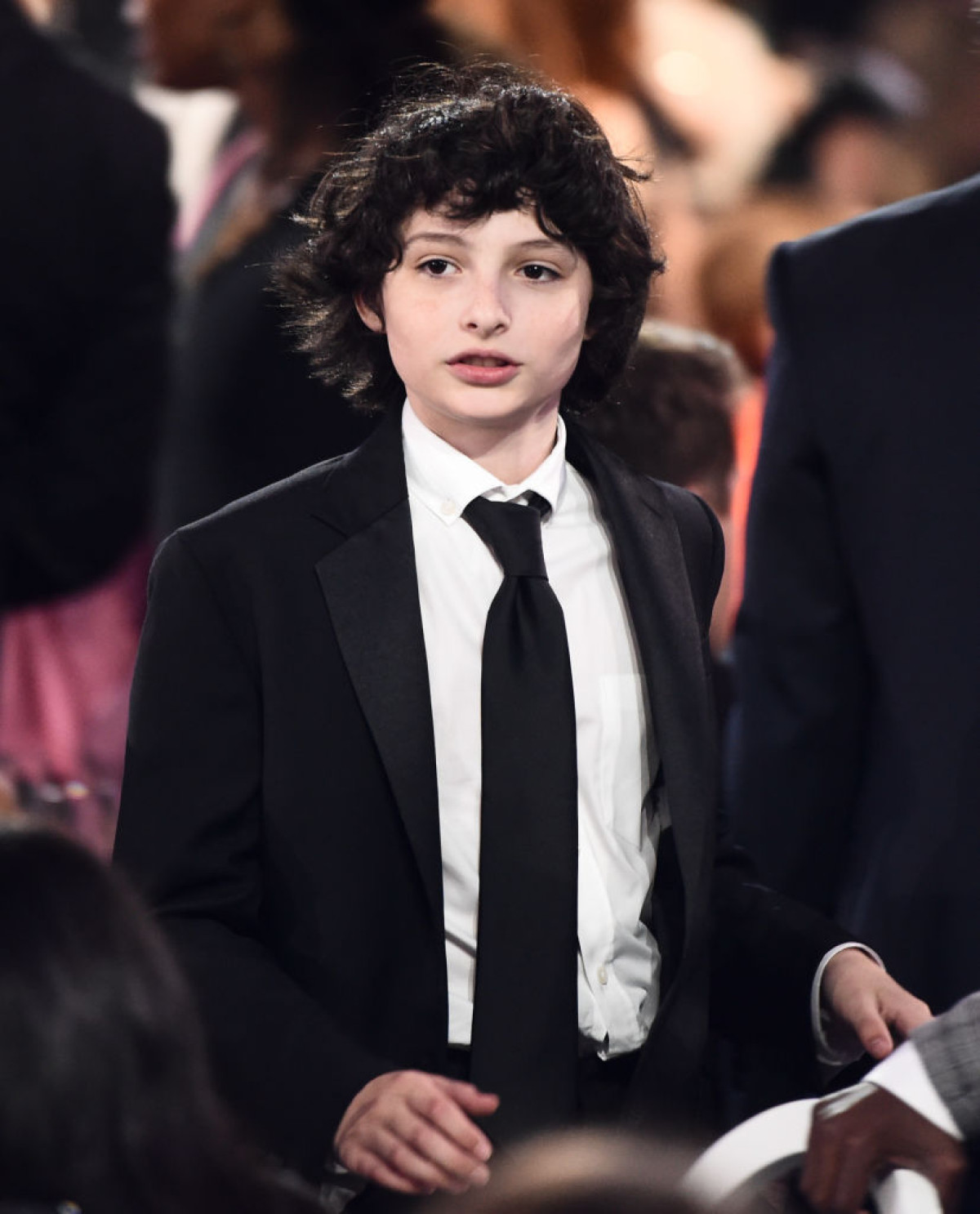 Як еволюціонували актори серіалу «Дивні дива» за десятиліття виробництва8