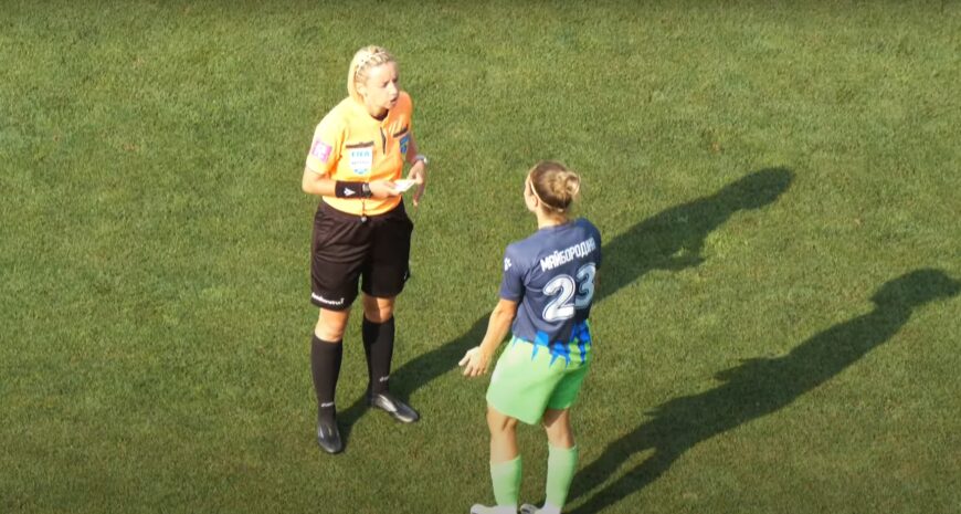 Арбітриня показала “гірчичник” гравчині за спілкування російською