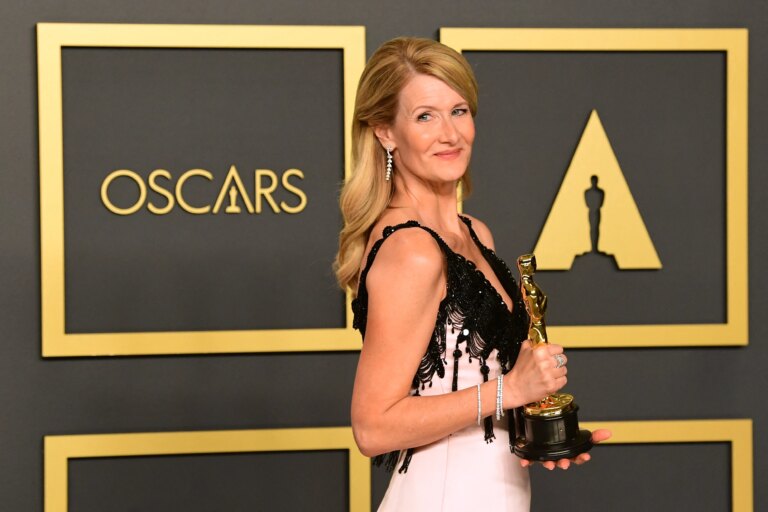 5 амплуа, які принесли Лорі Дерн всенародну любов 13