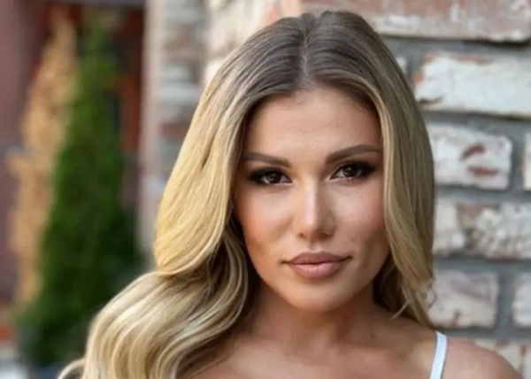 Солодкі слова коханому воїну: Альона Омаргалієва ніжно привітала Тамерлана з іменинами.