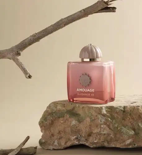 Не просто шлейф, а справжній шлейфище: 5 незвичних, але вражаючих парфумів 10