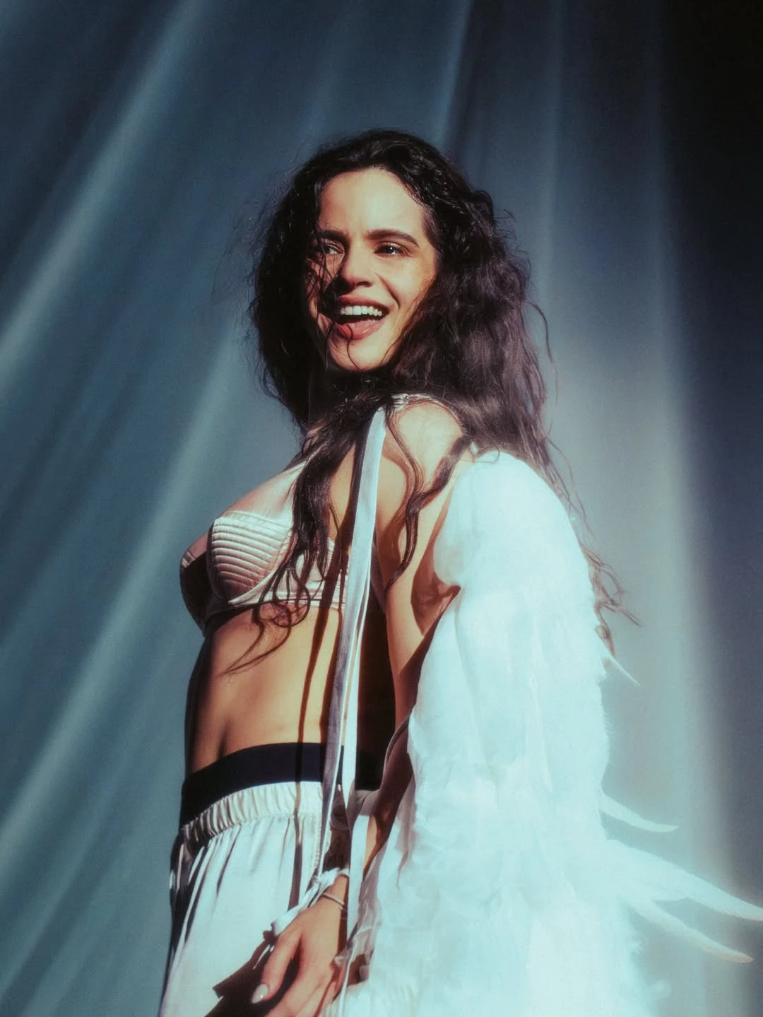 Сукні Розалії, що привернули увагу: найяскравіші вбрання з її глобального туру LUX0