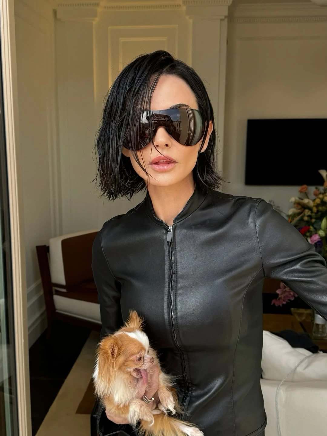 Демі Мур кардинально змінила імідж, позбувшись свого легендарного волосся.