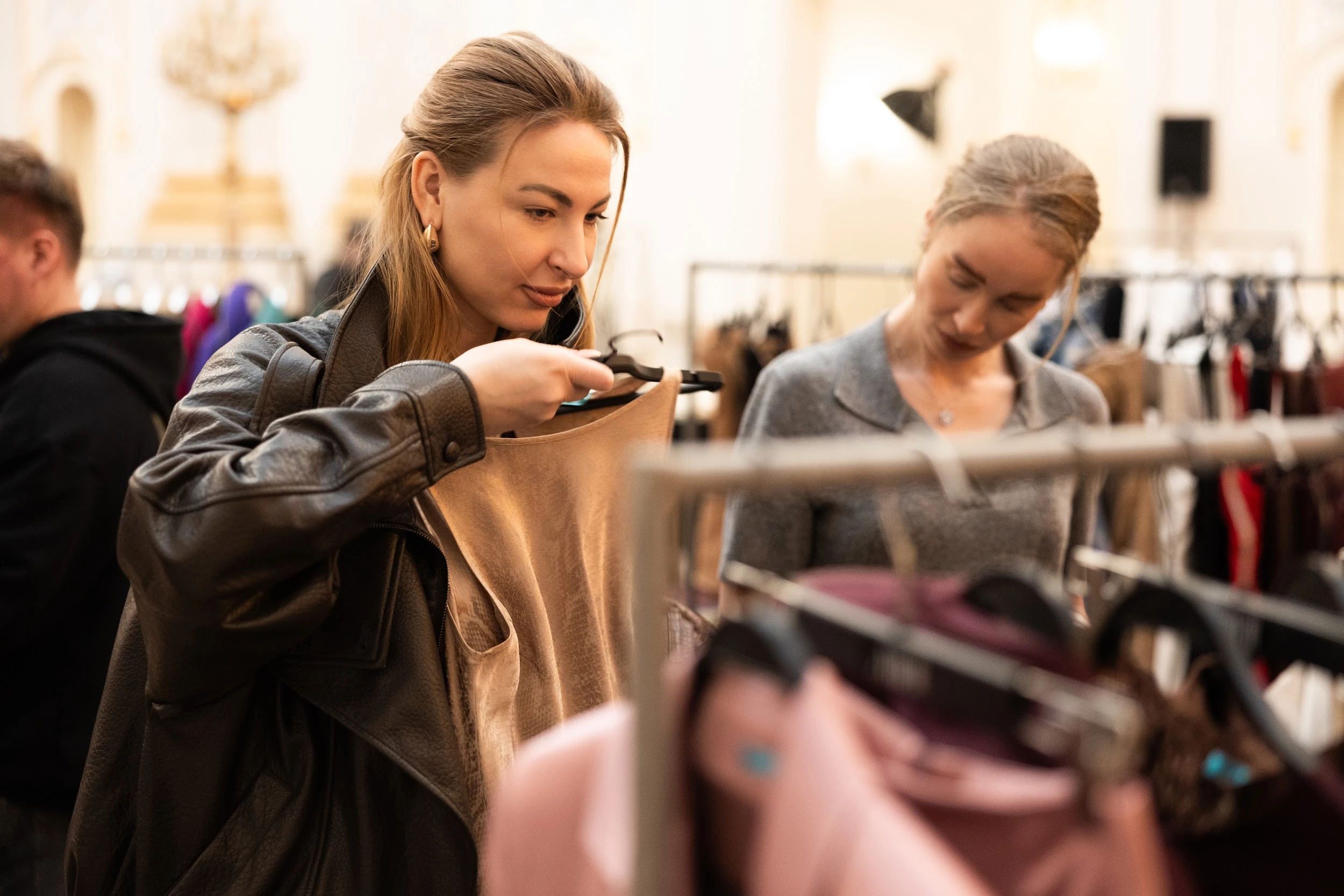 Як пройшов благодійний ярмарок від українських брендів Fairmont10