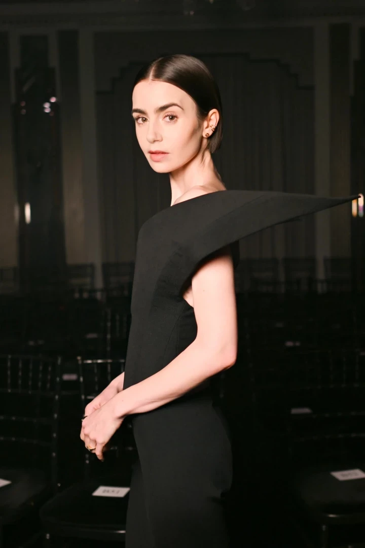 Лілі Коллінз втілить Одрі Гепберн у стрічці "Про стрічку" про "Сніданок у Тіффані"1