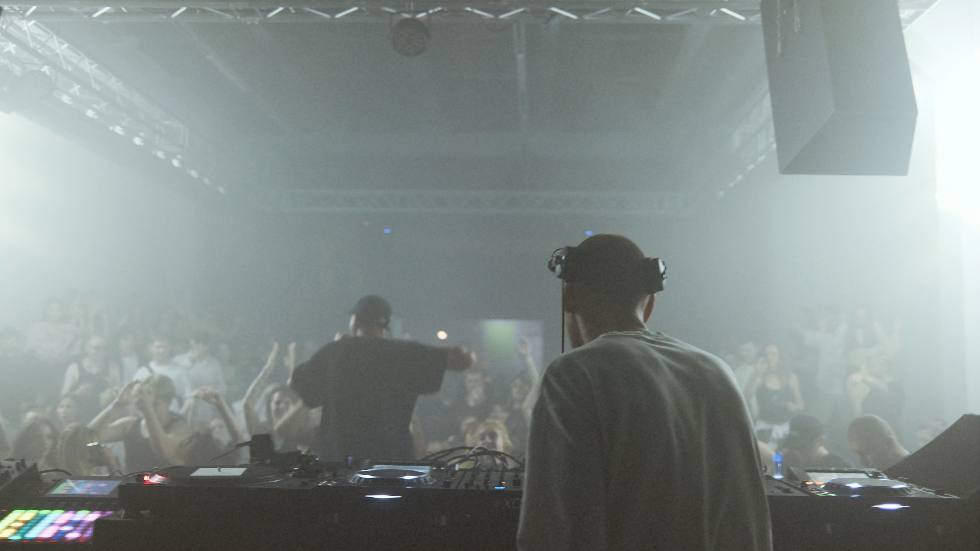 Харків в умовах війни: молоді творці музики, що працюють за 20 км від лінії фронту0