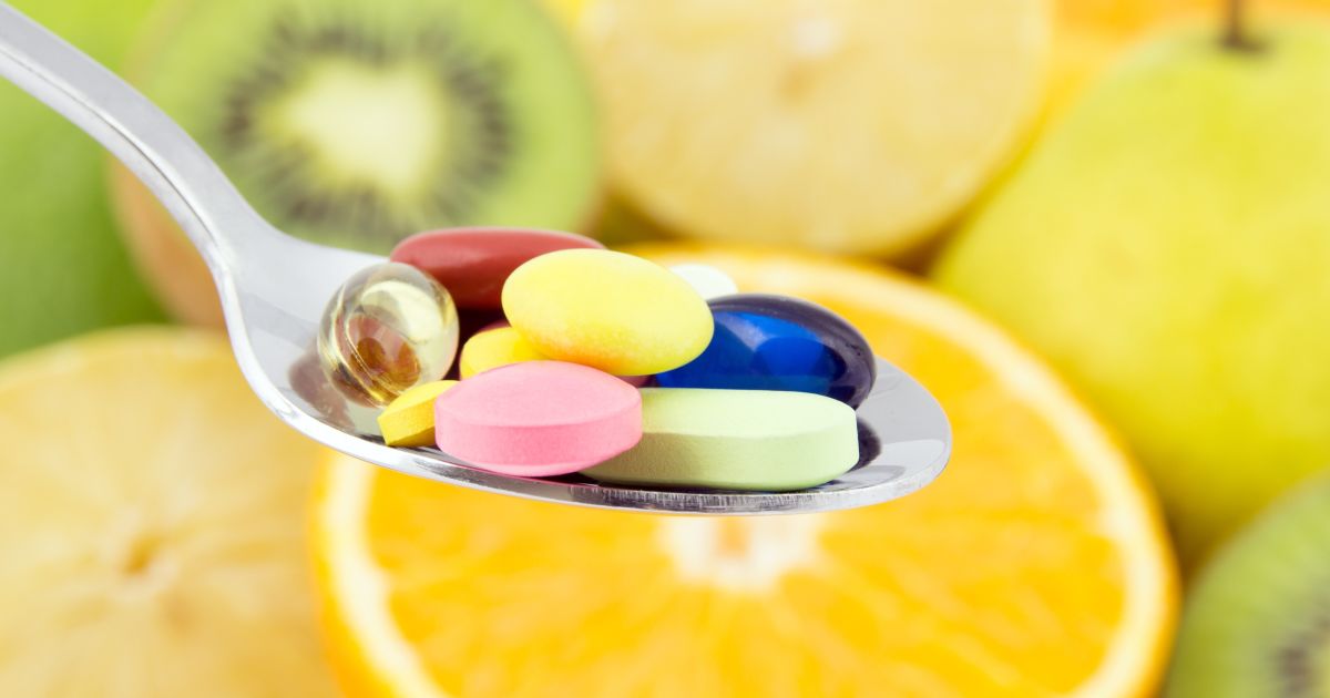 Що ефективніше для зрілої шкіри: вітамін C чи вітамін E