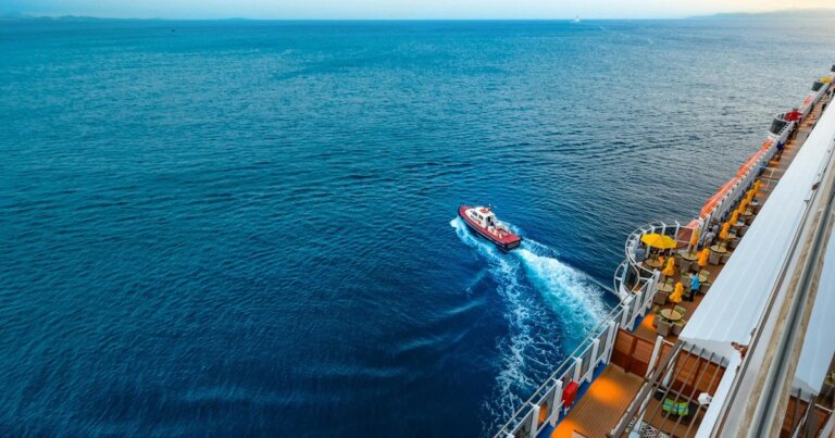 Війна в Ірані відроджує забутий вид туризму — що обирають мандрівники 1