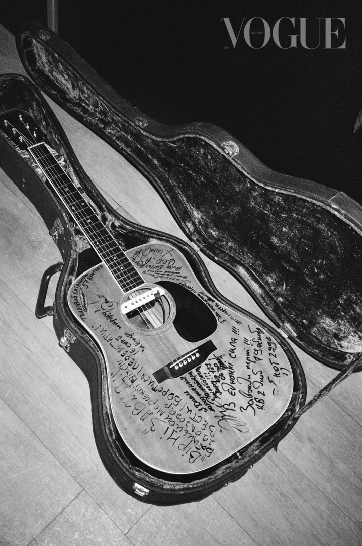 Герої: Музикант і доброчинець Святослав Вакарчук — про виступи на передовій, хвилювання та кохання1