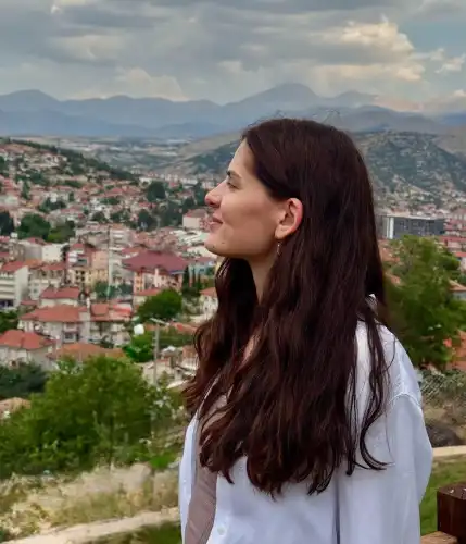 Дякую собі, що не «модифікувала» тіло: модні віяння, які я оминула (і на щастя)