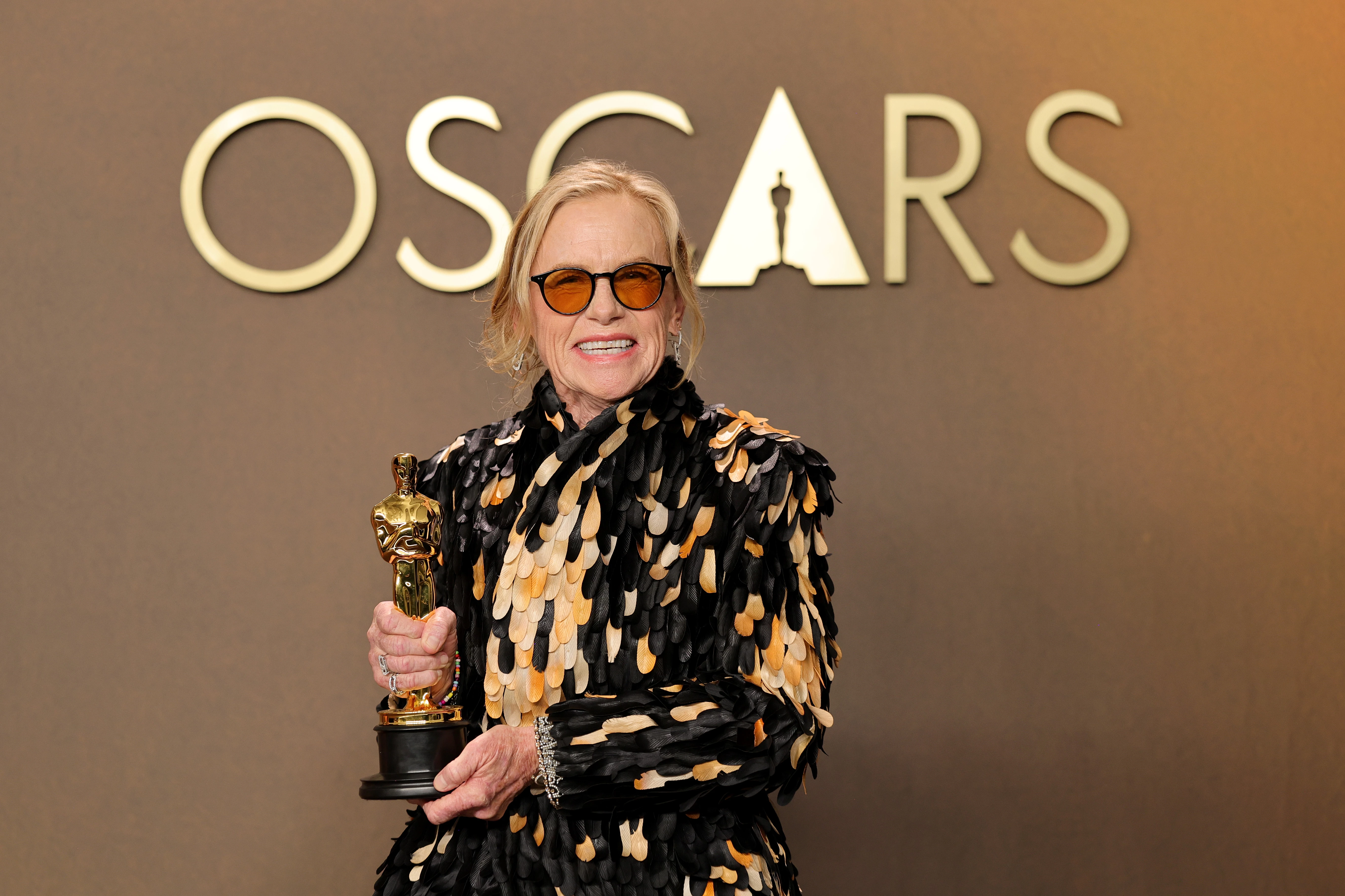 Емі Медіган4