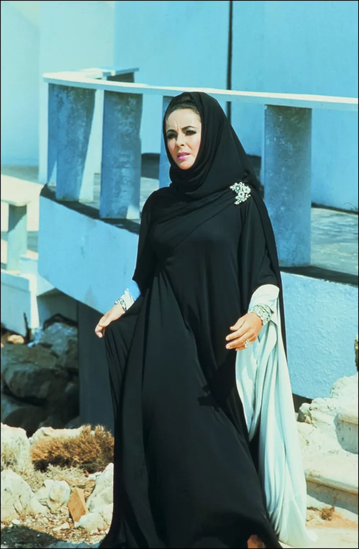 Елізабет Тейлор і її дорогоцінні камені у фільмах4