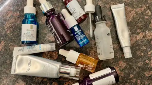 Як правильно застосовувати сироватки, аби не обтяжувати шкіру