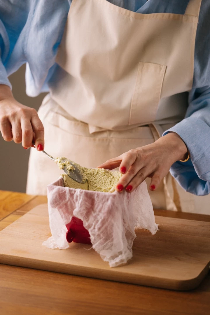 Сирна паска без випікання: великодній рецепт із вражаючим ефектом11