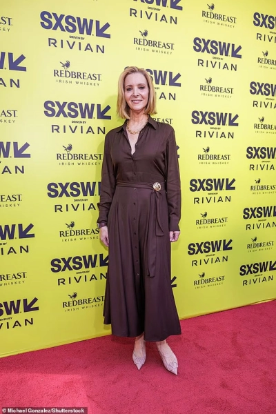 Кудроу: "Друзі" – я відчувала себе позаду колег 4