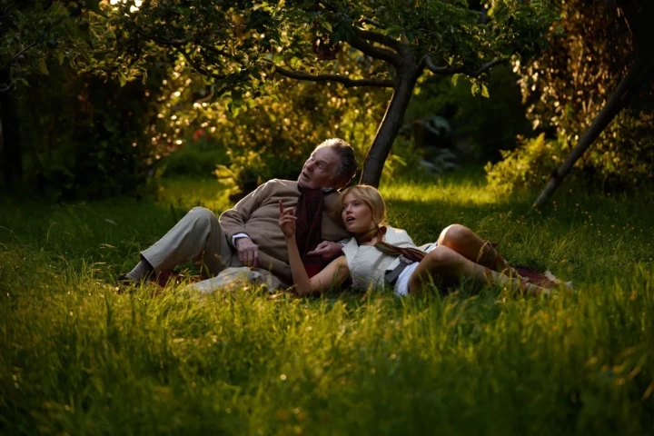 Які деталі відомі про біографічний фільм, що розповідає про зв'язок між Кейт Мосс та Люсьєном Фройдом4