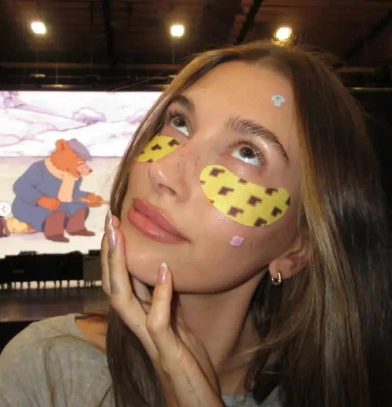 Свіжий манікюр Хейлі Бібер підкорив тренди: який педикюр очікувати навесні 2026 року 3