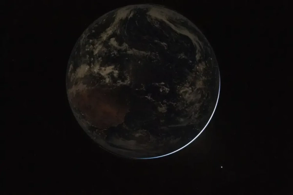 Artemis II: Екіпаж зафіксував Землю з рекордної відстані 8
