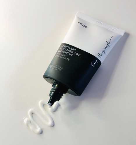 5 затишних сонцезахисних кремів до 1000 грн: без білих слідів та жирності 8