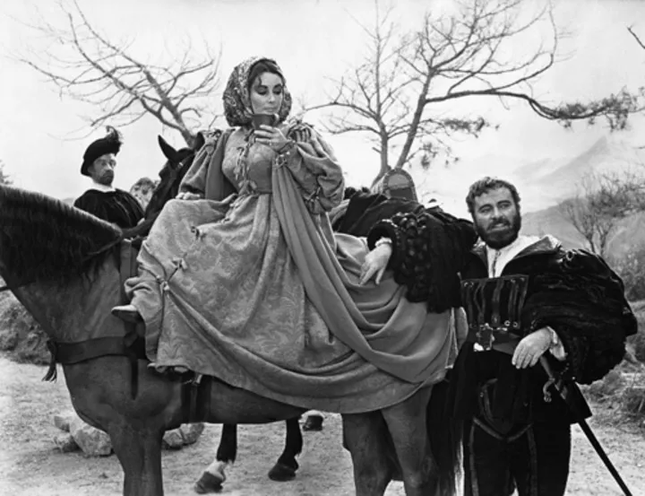 Нажмите и перетащите1