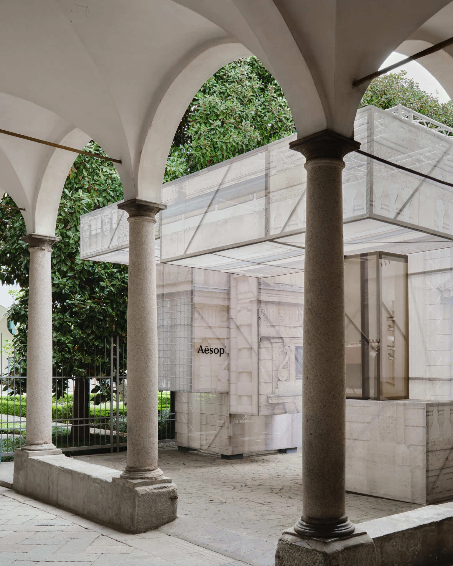 Демі Мур – обличчя Lancôme та 5 топ-новин краси за квітень4